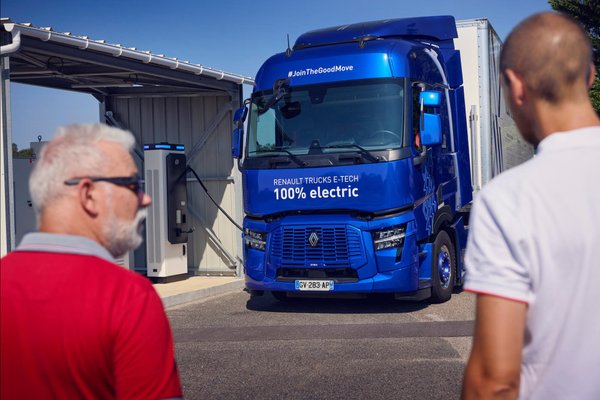 600 km d'autonomie pour le Renault Trucks E-Tech T dès 2025